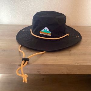 Notice the Reckless Bucket hat